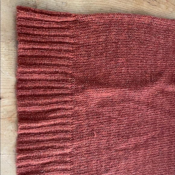 Sweater - Picture 5 of 5